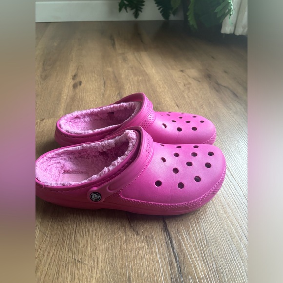 CROCS ADULT CLASSIC LINED CLOGS Shoes Size M11 - Picture 2 of 5